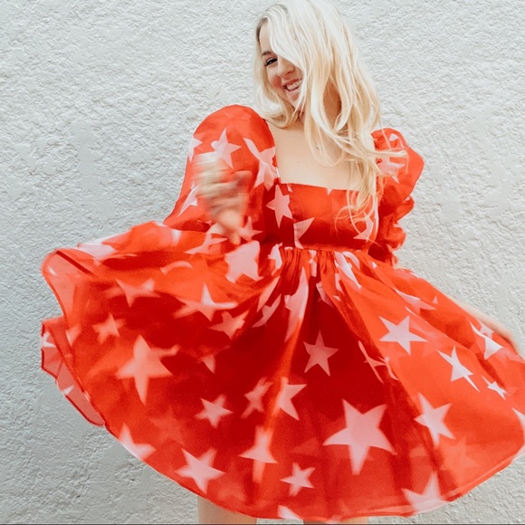 SOLD!! RARE Selkie The Star Red Puff Dress - NWT ❤️⭐️ - Picture 2 of 4